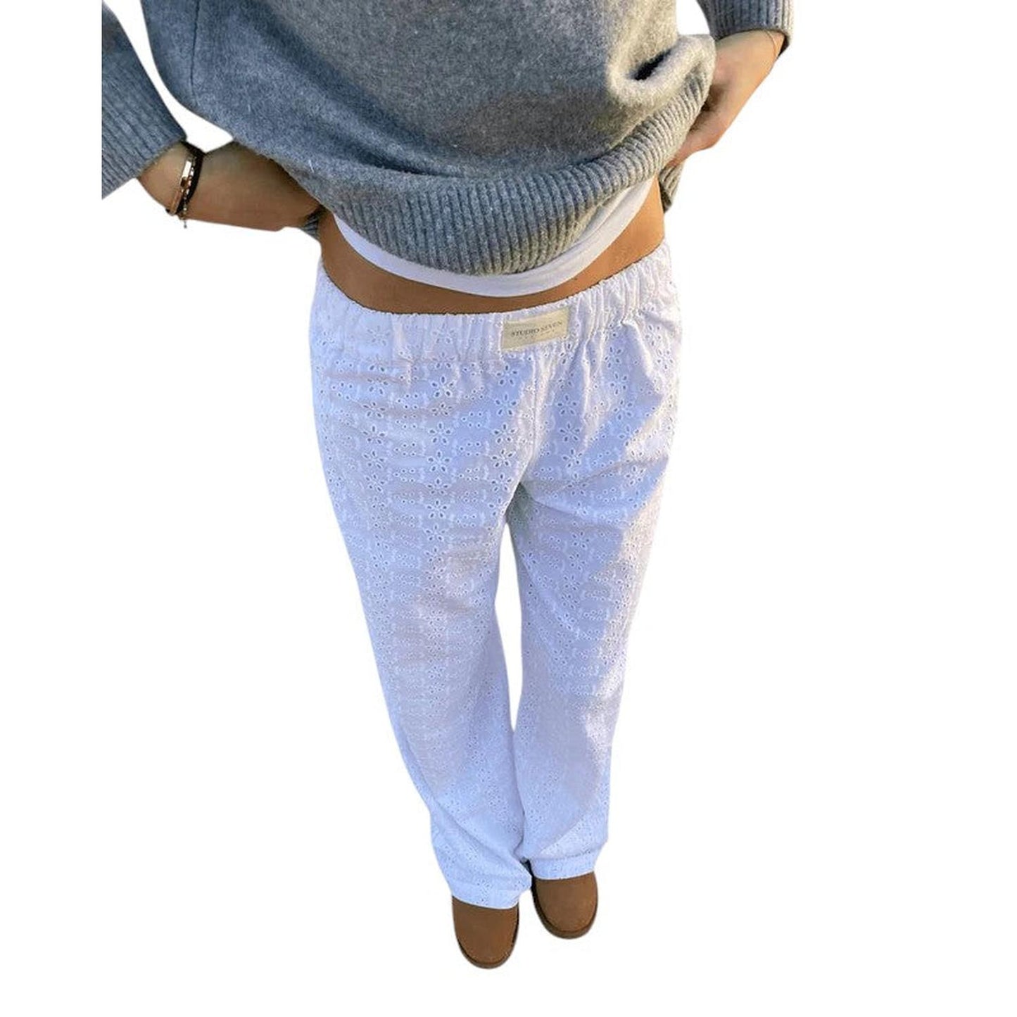 Casual lounge trousers for women – elastic waistband and breathable comfort