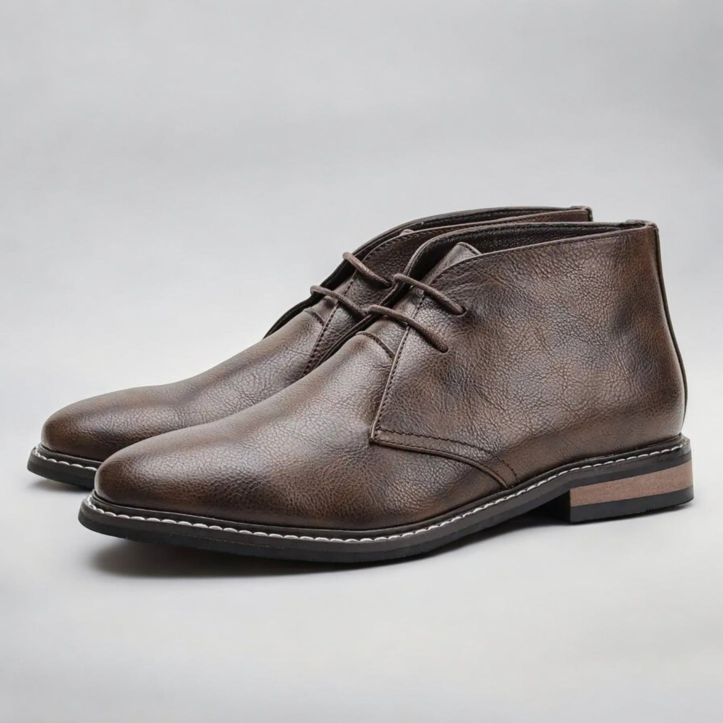Leather Chukka Boots – Timeless Men’s Style