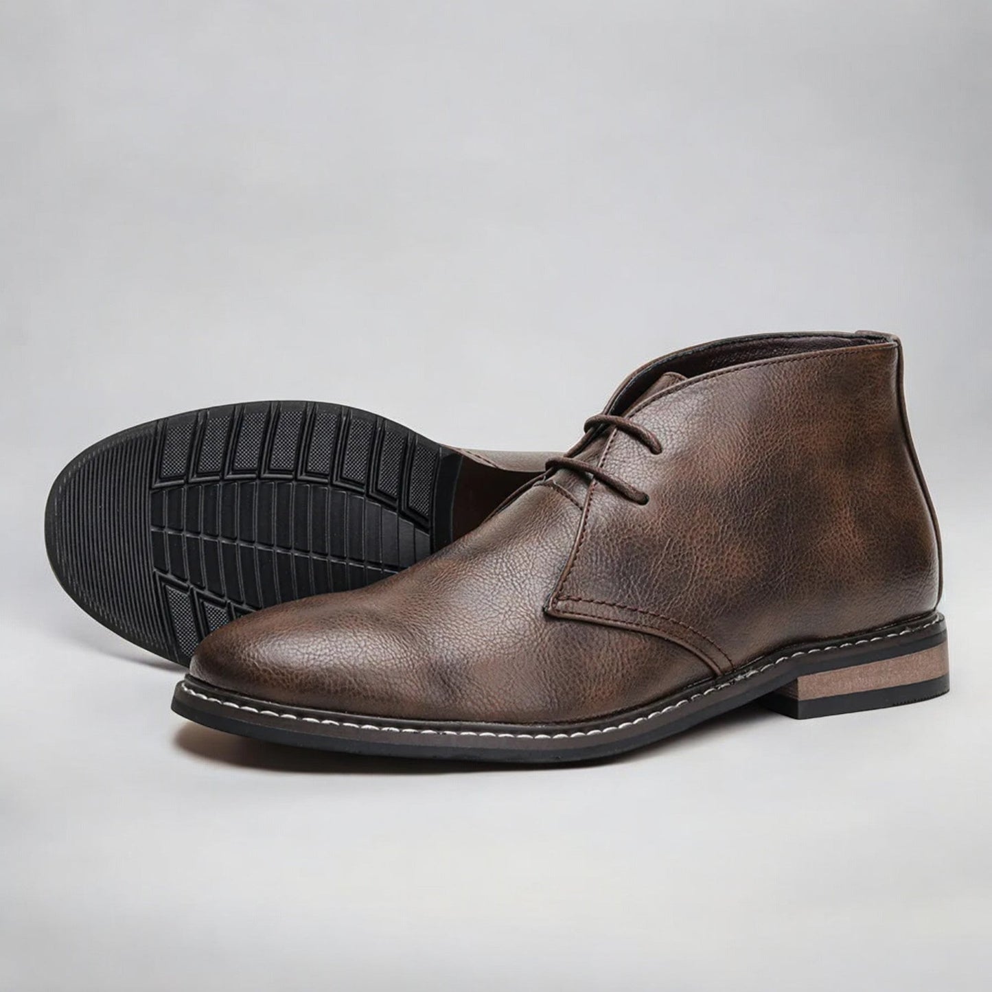 Leather Chukka Boots – Timeless Men’s Style