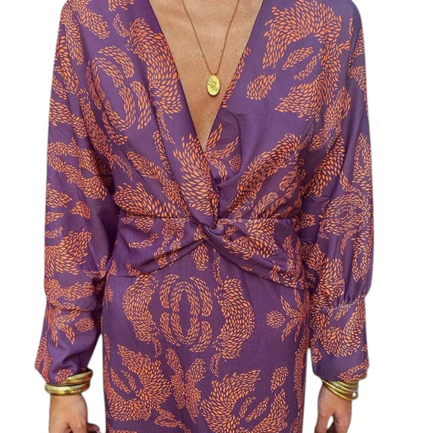 Women’s breathable dress – sustainable and stylish for all-season wear